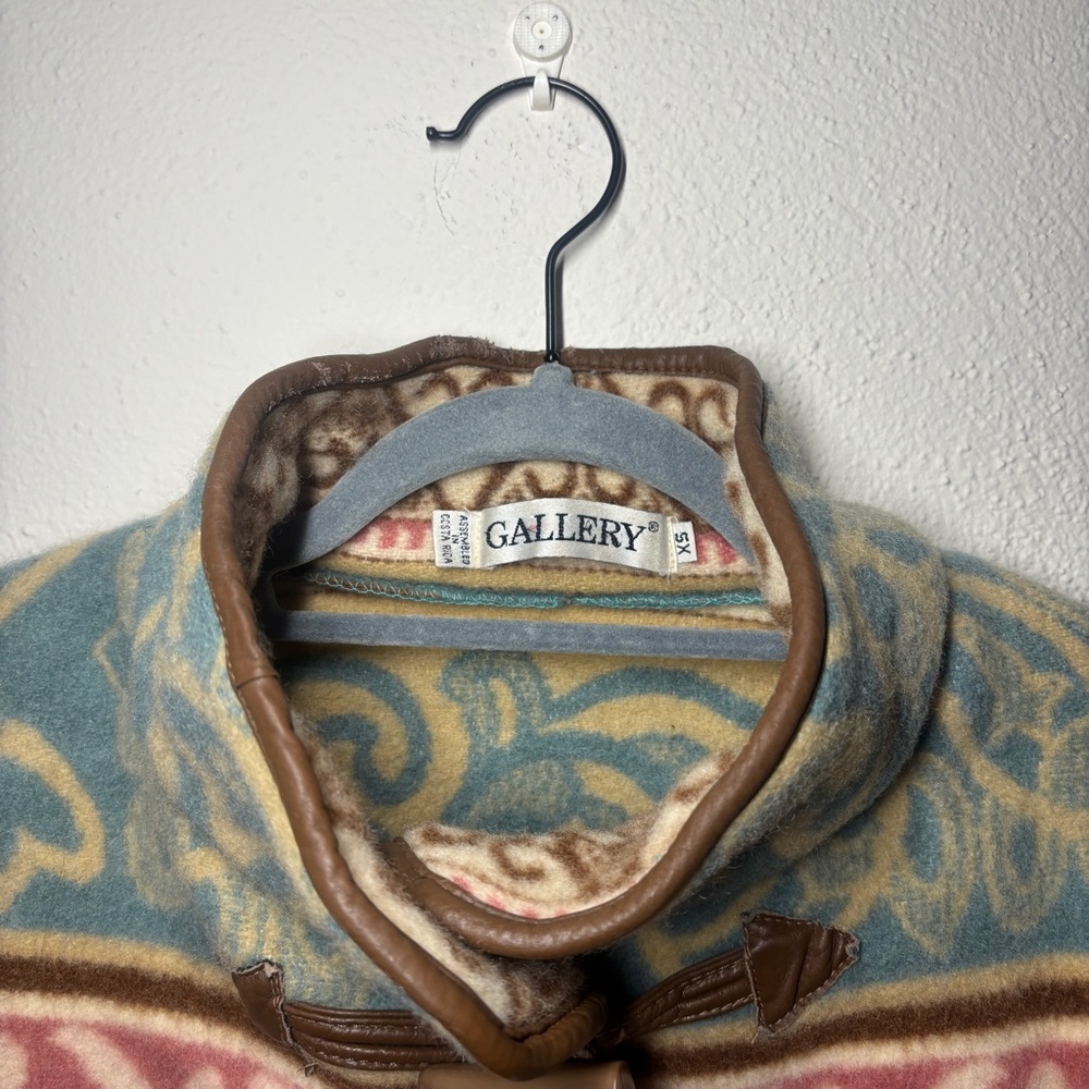 Vintage Western Aztec Patterned Toggle Jacket - image 3